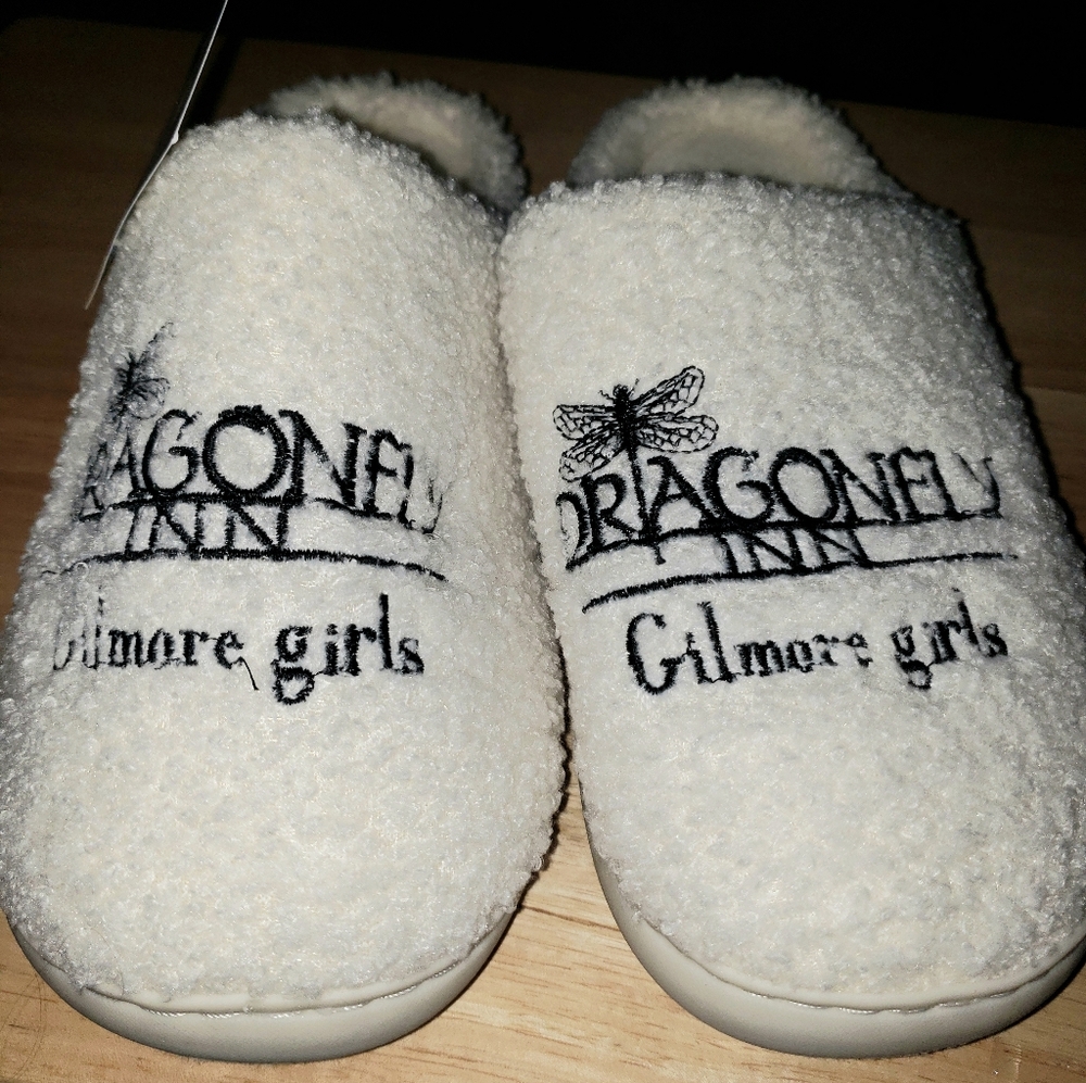'Gilmore Girls' White Plush Slippers